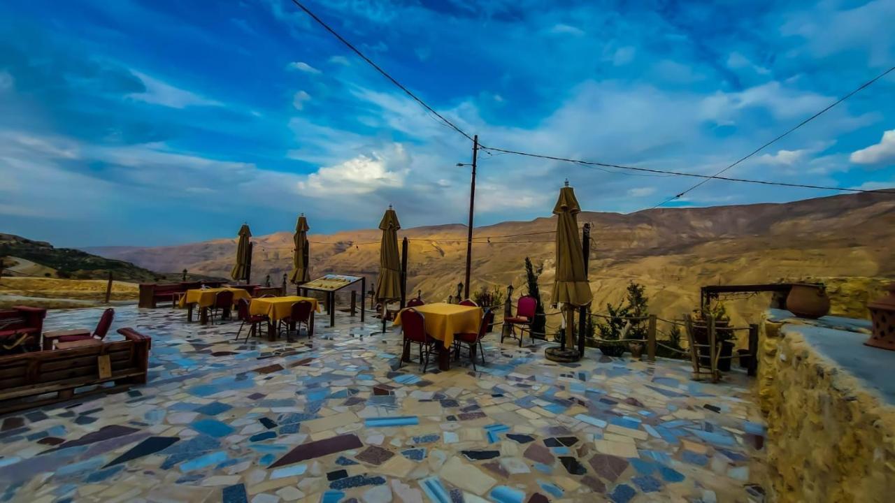 בית הארחה קאראק 	Mumia Restaurant & House מראה חיצוני תמונה