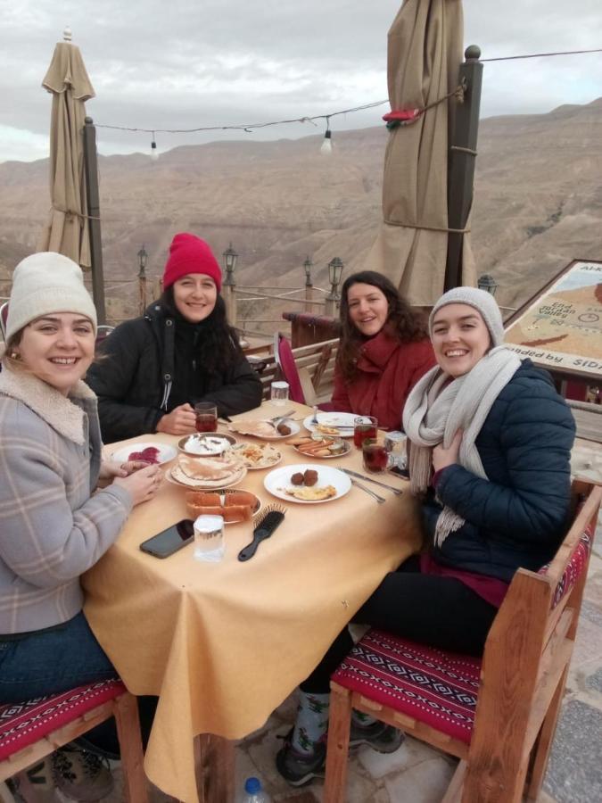 בית הארחה קאראק 	Mumia Restaurant & House מראה חיצוני תמונה