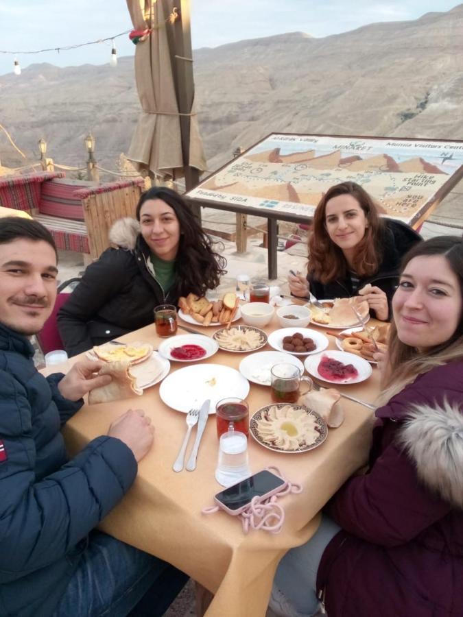 בית הארחה קאראק 	Mumia Restaurant & House מראה חיצוני תמונה